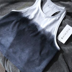 Athetic top nwt